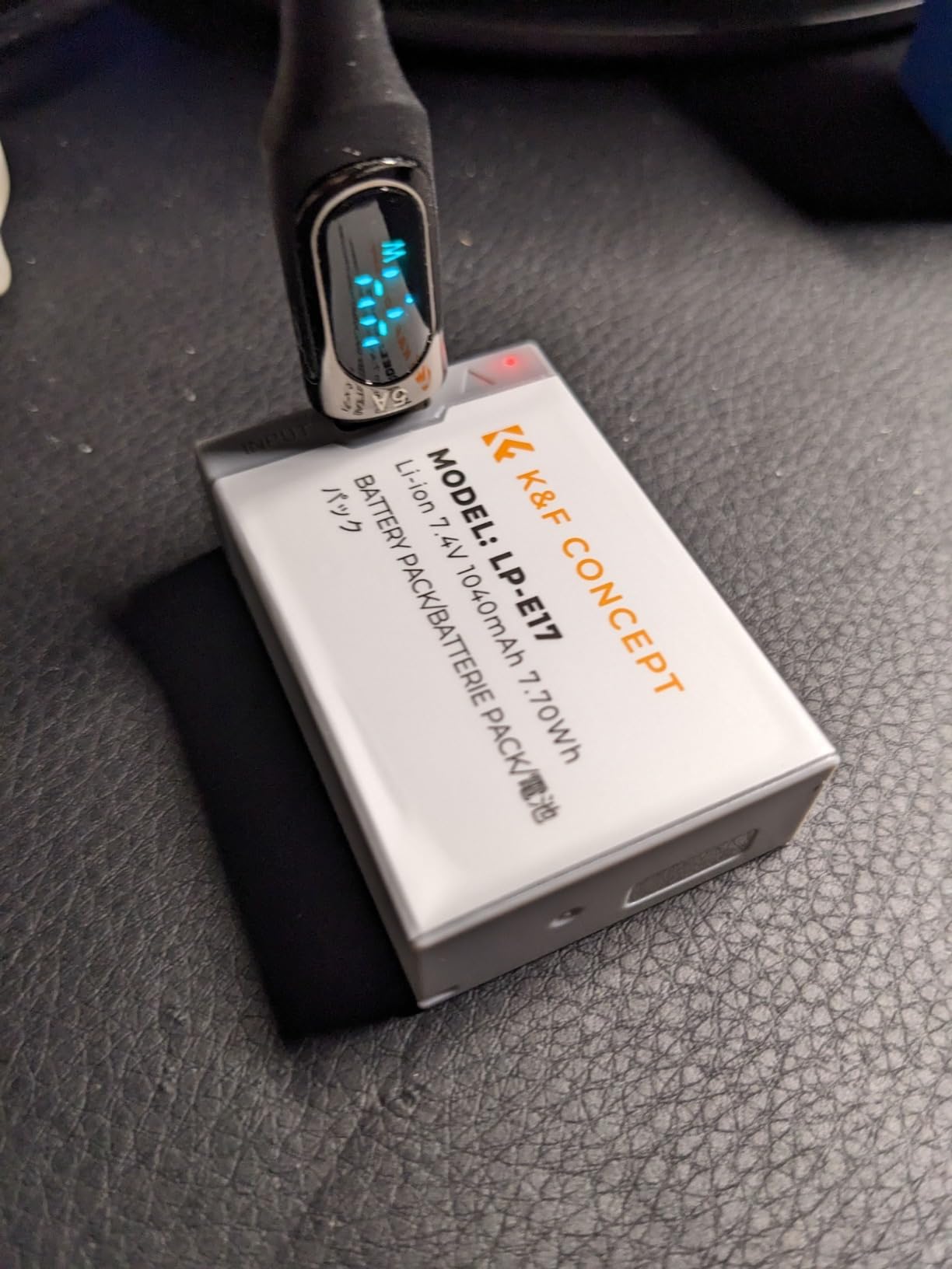 Llano LP-E17 Batteria (Ingresso USB-C) Pacco Batteria Sostitutivo Compatibile Con Canon EOS R50, RP, R10, R8, Rebel T8i, T7i, T6i, T6s, SL2, SL3, EOS M3, M5, M6, EOS 200D, 77D, 750D, 760D