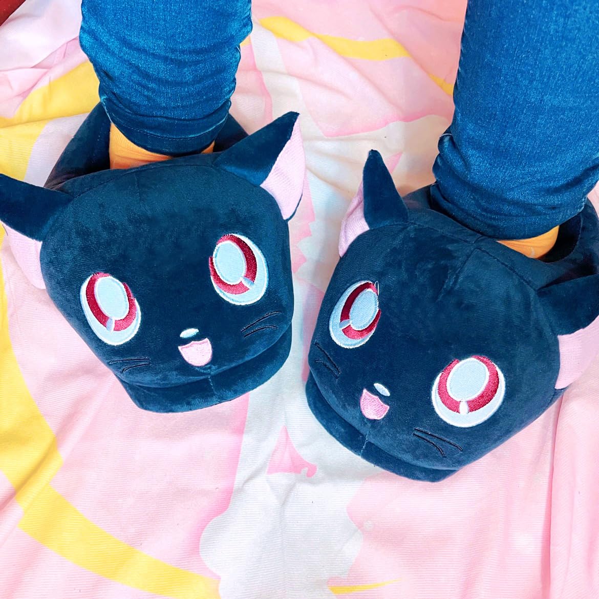 BelugaDesign Glopastel Chaussons Cat Luna | Chaussures de maison à enfiler mignonnes Anime Moon Fuzzy | Taille unique Adultes Femmes Hommes (Bleu)