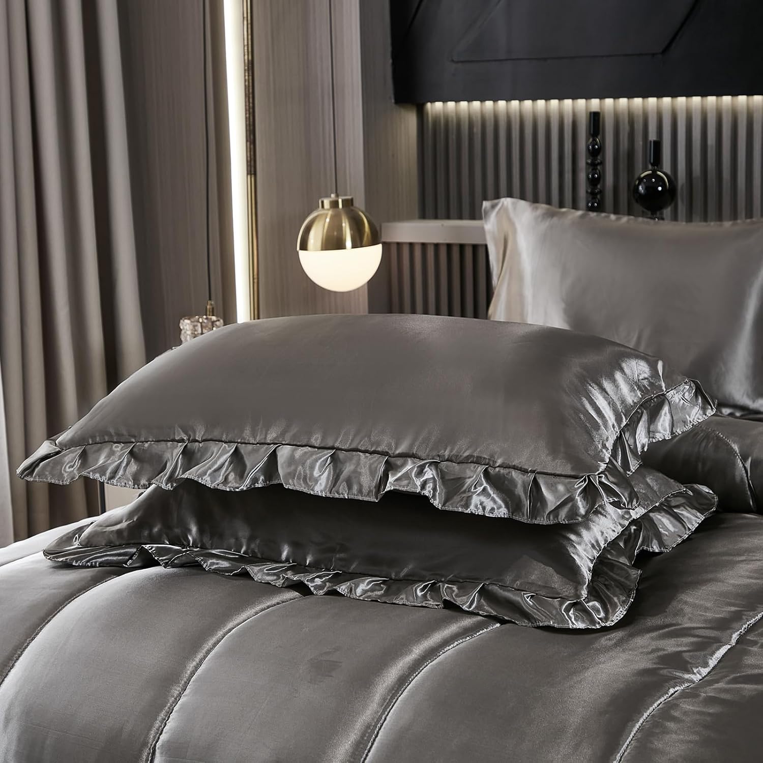 Grey Comforter Set with Satin Sheet Set King 8 Pieces Silk Like Satin Bedding Set Luxury Silky Ruffle Pattern Home Deocr Sexy Hotel Silky Bed Set with 1 Cushion Cover