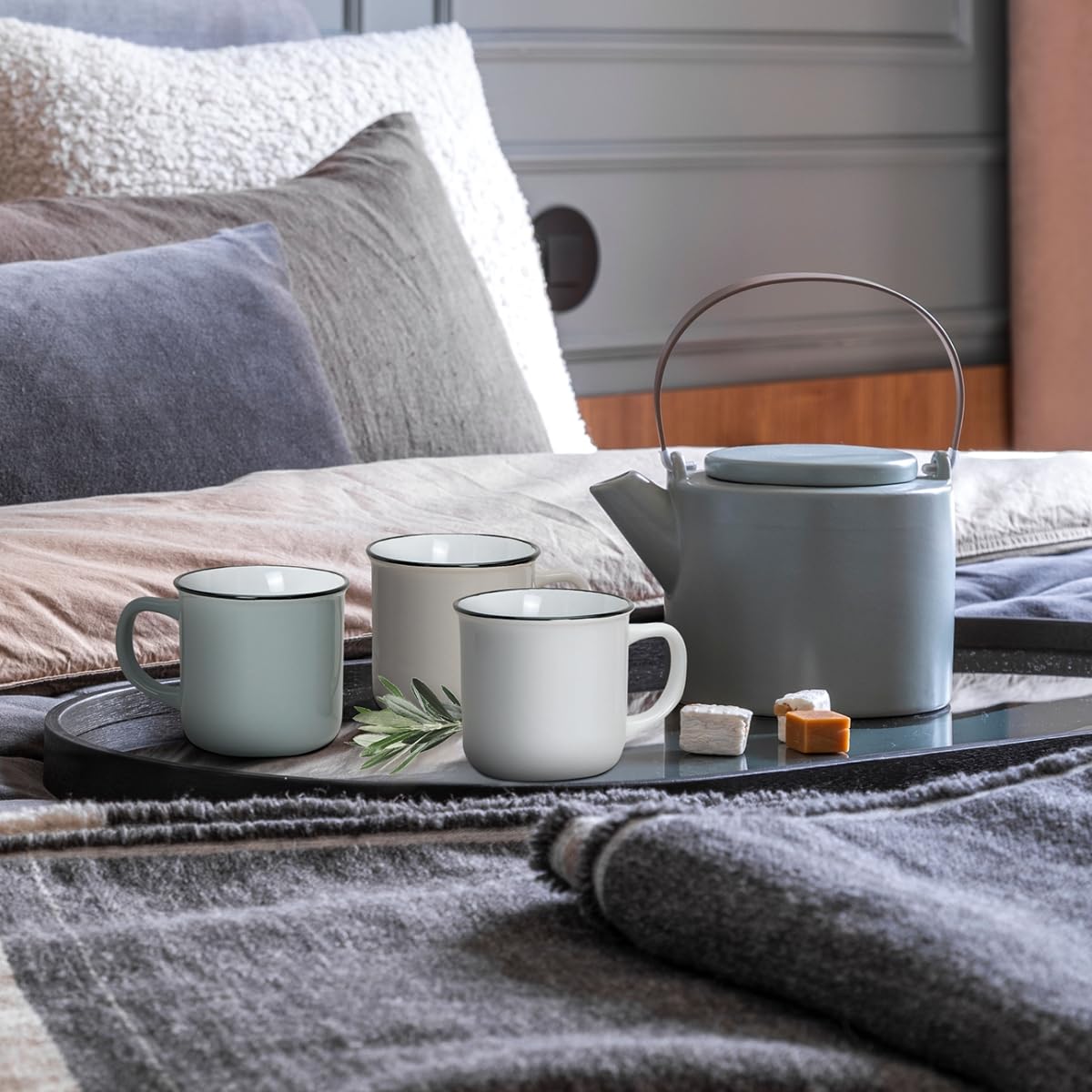 Tassen 36er Set Emaille Optik in weiß braun und grau - Retro Keramik Kaffeebecher in 300ml für Tee Kaffee Cappuccino - Süße Kaffeetassen spülmaschinenfest und mikrowellengeeignet als Geschenk