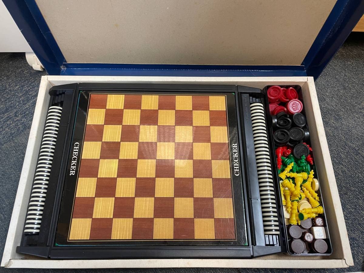 ボードゲームセット：カジノルーレット、オセロデラックス、バックギャモン、チェス ボードゲームセット：カジノルーレット、オセロデラックス