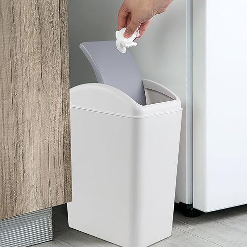 Miniatura 6 de Paquete de 3 botes de basura de plástico de 4.5 galones con tapa giratoria, cubo de basura abatible, color gris