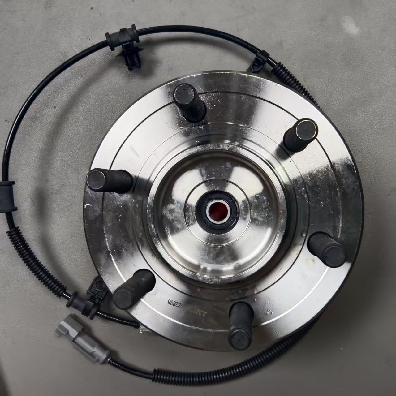 WHEEL HUB UNIT FRONT AND REAR 4WD JL3Z1104P