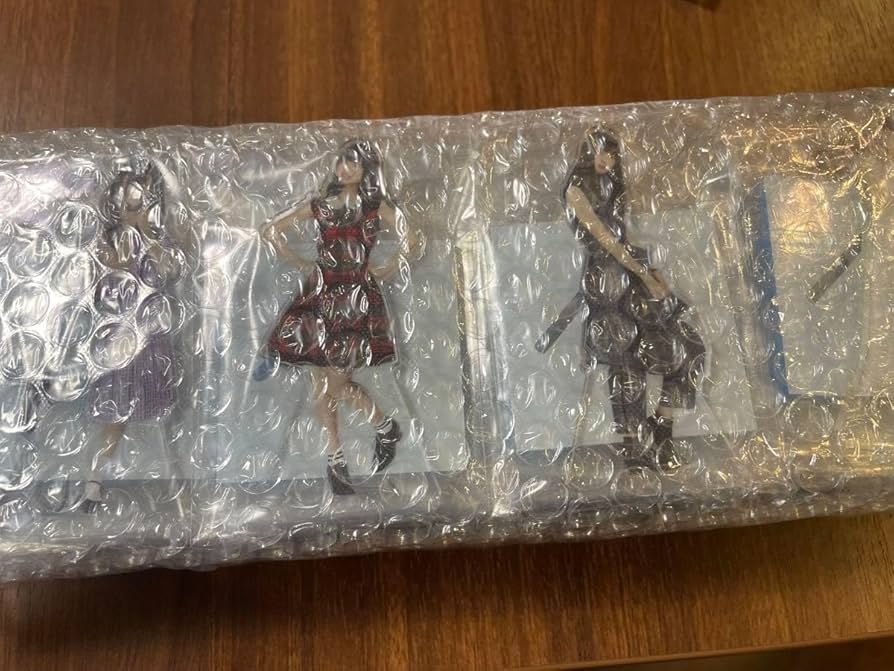 Amazon.co.jp: 齋藤飛鳥 アクリルスタンド シングル32種