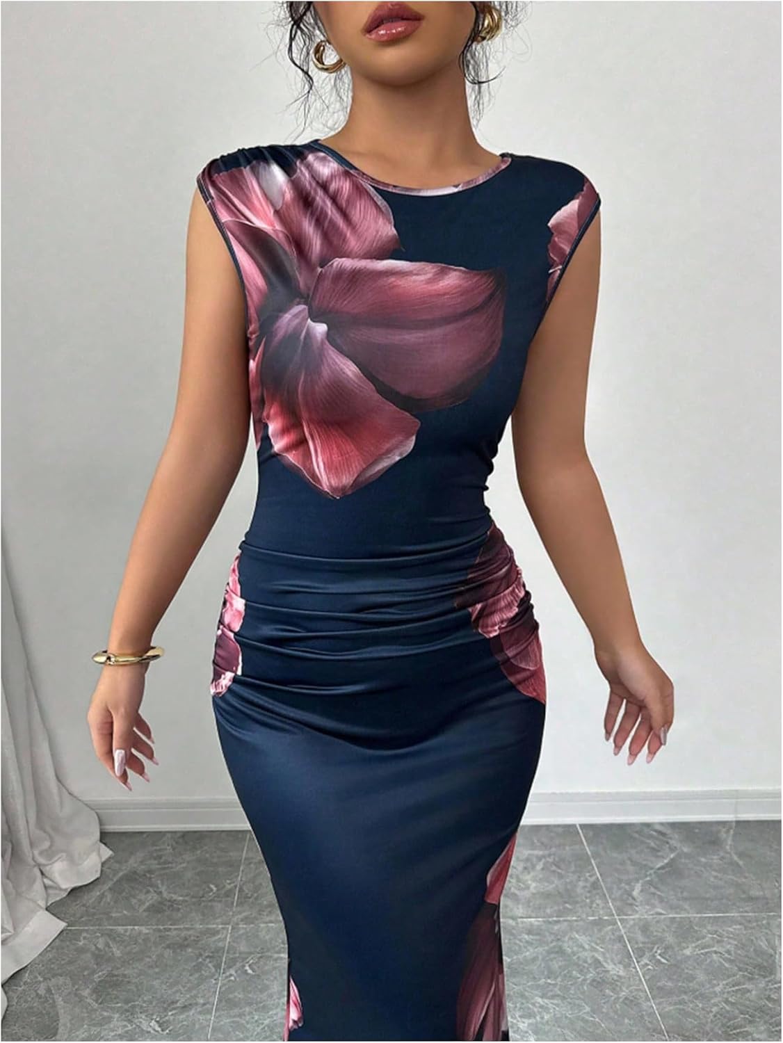 Floerns Women's Elegant Floral Bodycon Maxi Dress Ruched Crew Neck Sleeveless Wedding Guest Dresses - Image 4