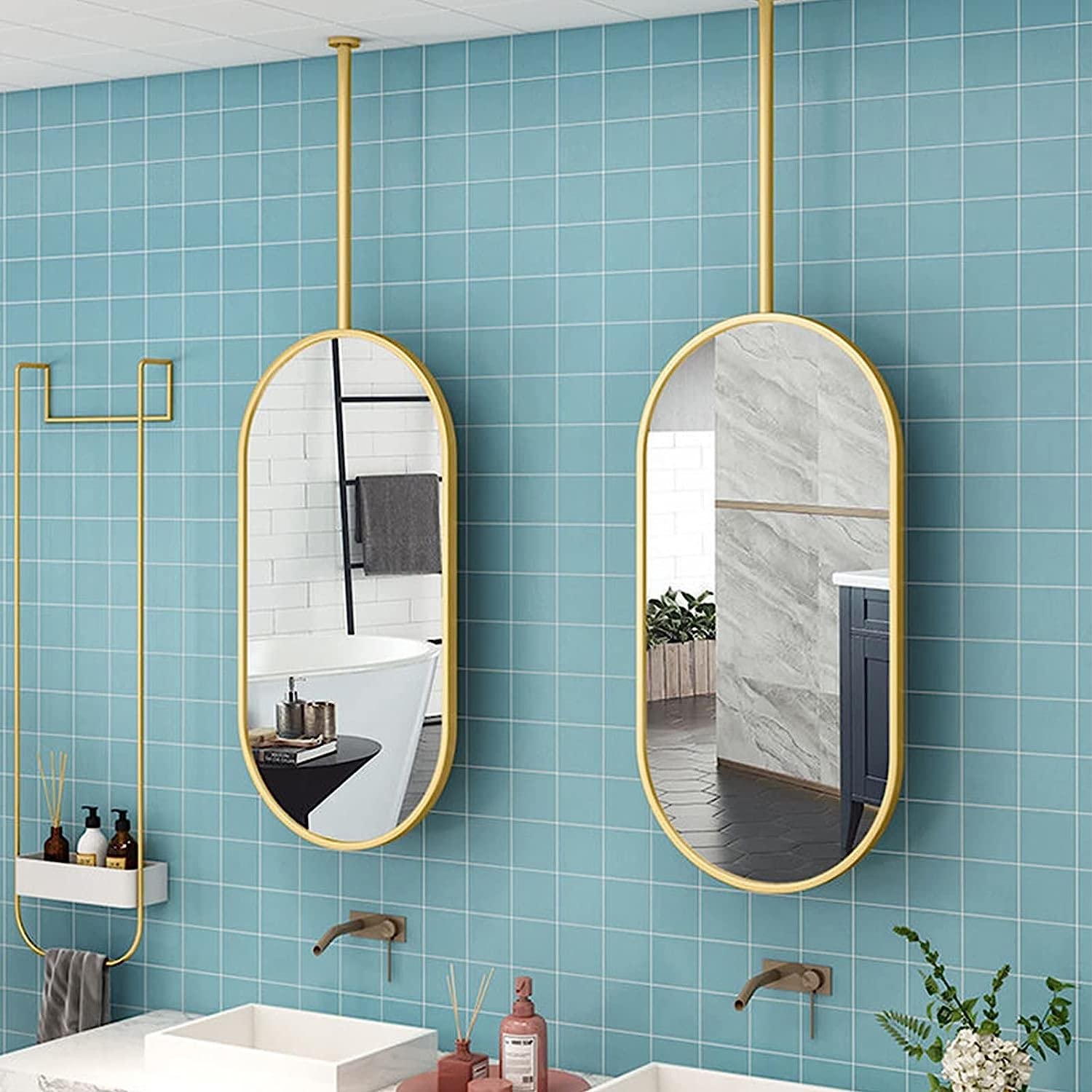 Grand miroir mural rond ovale avec cadre métallique pour agrandir la pièce
