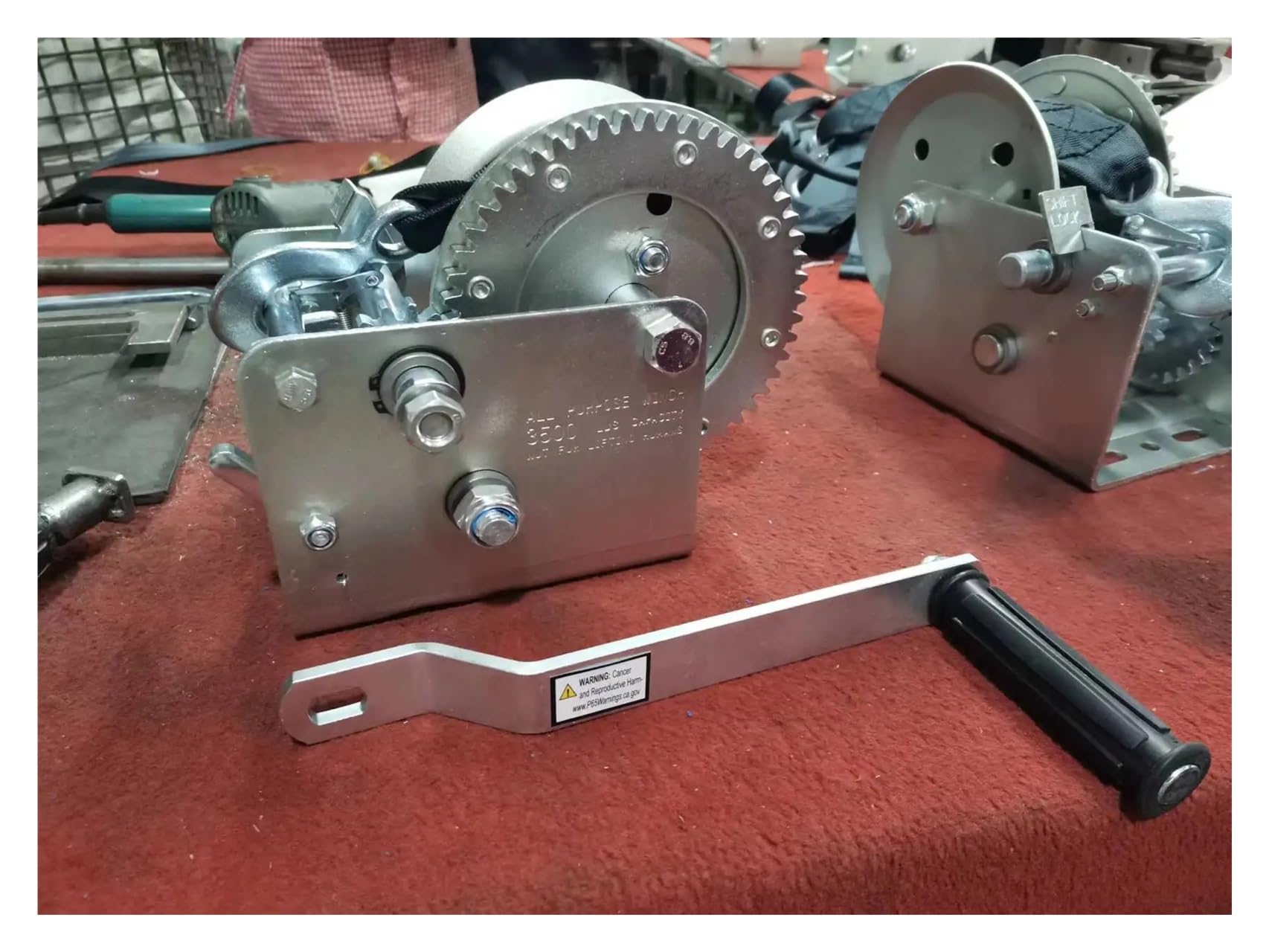 Verricello Manuale 2 Argano a Mano a Doppia velocità 3200LBS con argano for rimorchio con Freno a Mano for Barca con Cinghia in Tessuto per Barche Auto