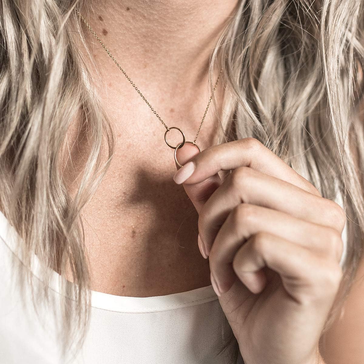 Miniatura 4 de Dear Ava Necklace Gift For Women and Girls - Adjustable Modern Jewelry Pendant Love Gifting Idea for Her with Heartfelt Card - Long Distance Gifts