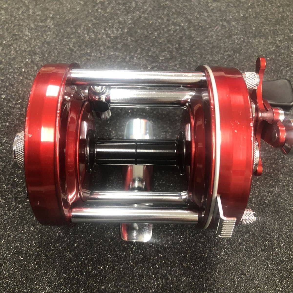 ABU アンバサダー6000c 山型 ビッグA Amazon.co.jp: アンバサダー 6000 山型 BigA 73年 Ambassaduer OH済み