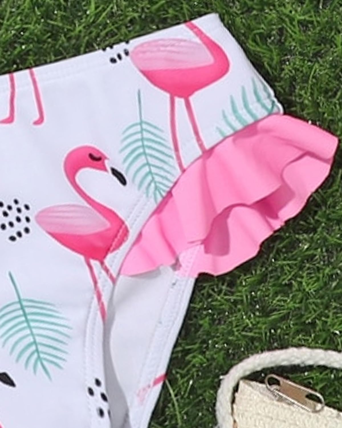 WYTbaby Traje de baño de dos piezas para niñas, traje de baño de manga larga con protector de erupción, conjunto de natación de verano para playa de 3 a 8 años
