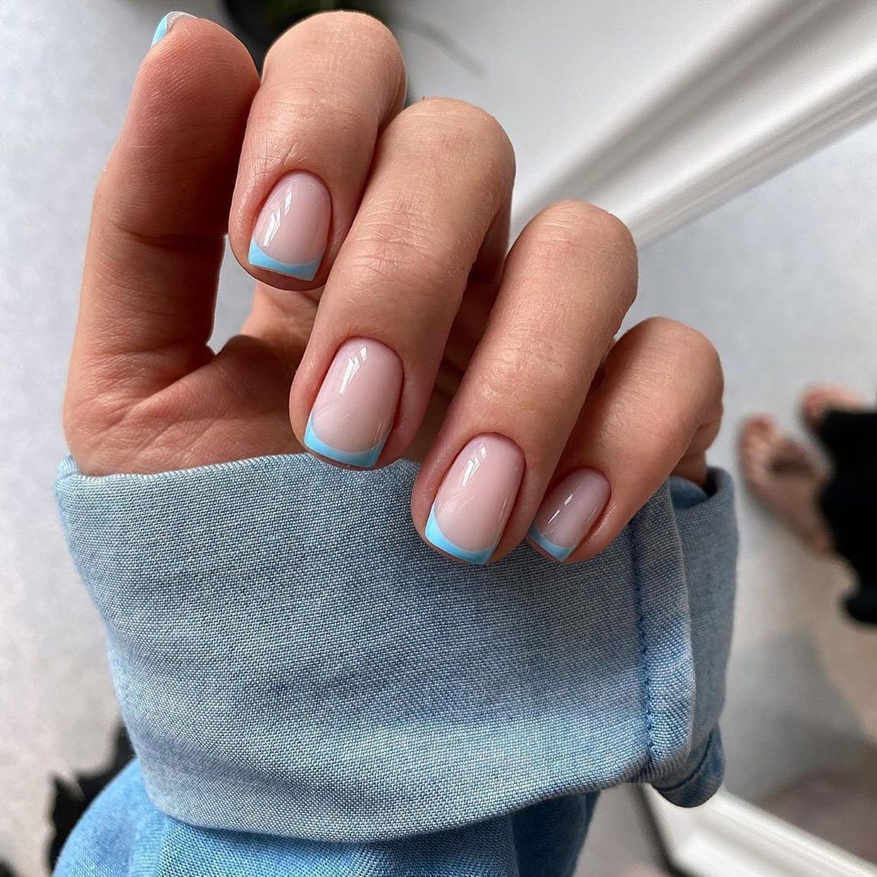 KQueenest 30 Pcs Baby Blue French Tip Press on Nails Short Square, French Tip False Nails Short Coffin