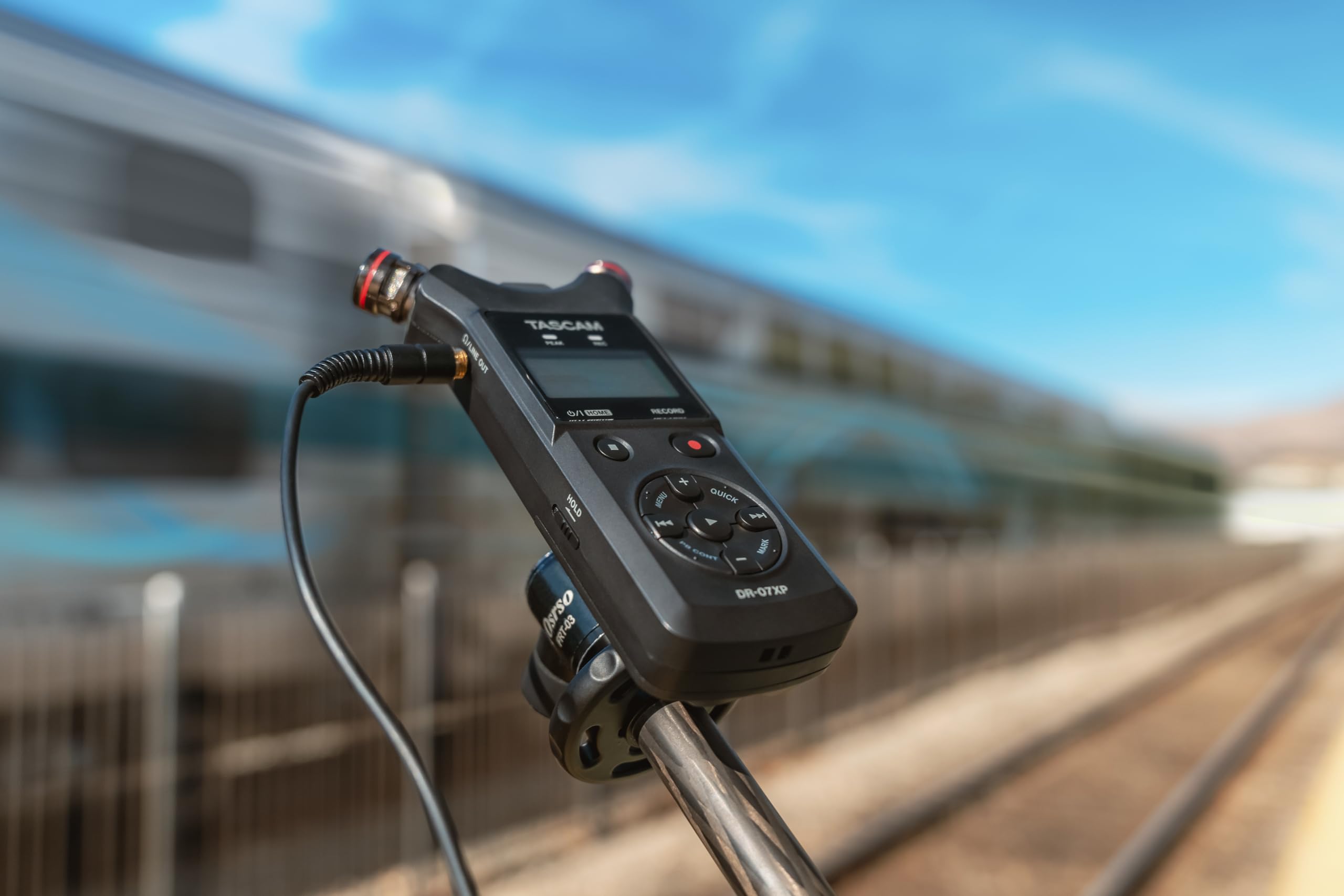 Tascam DR-07XP – Enregistreur portatif à 2 canaux 32 Bits avec Microphones réglables et Interface Audio USB-C