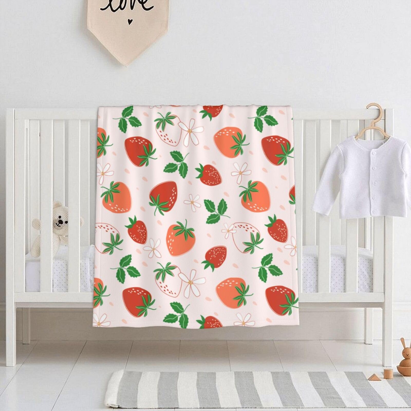 Amazon.co.jp: ベビーブランケット いちご柄 苺柄 イチゴ柄 掛け毛布