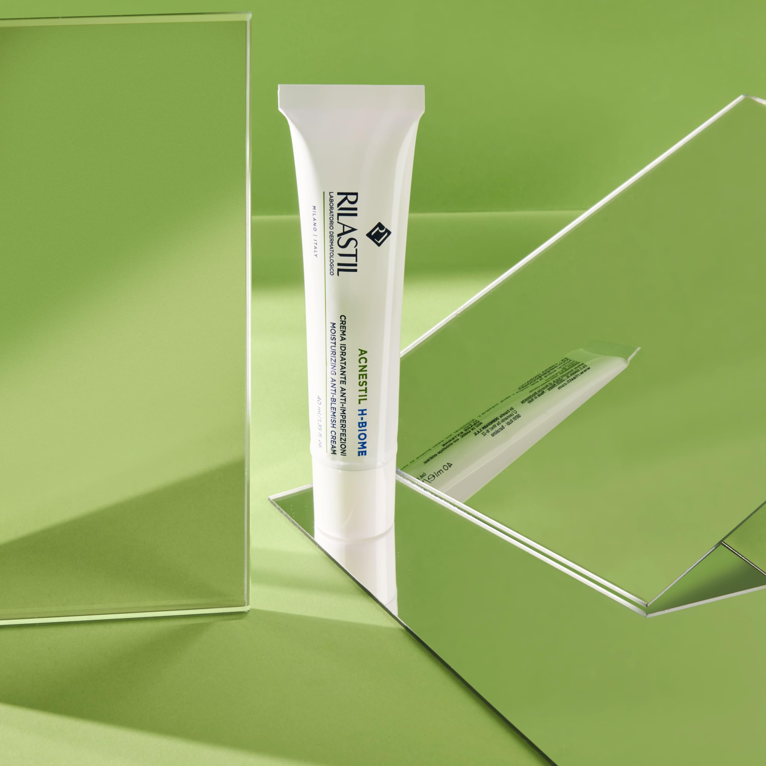 Rilastil Acnestil H-Biome Crema Viso, Crema Idratante Anti Imperfezioni, Idratazione fino a 8h, per Pelle Sensibile, 40ml