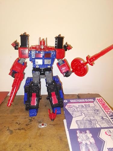 TRANSFORMERS Generations Shattered Glass Collection: Ultra Magnus