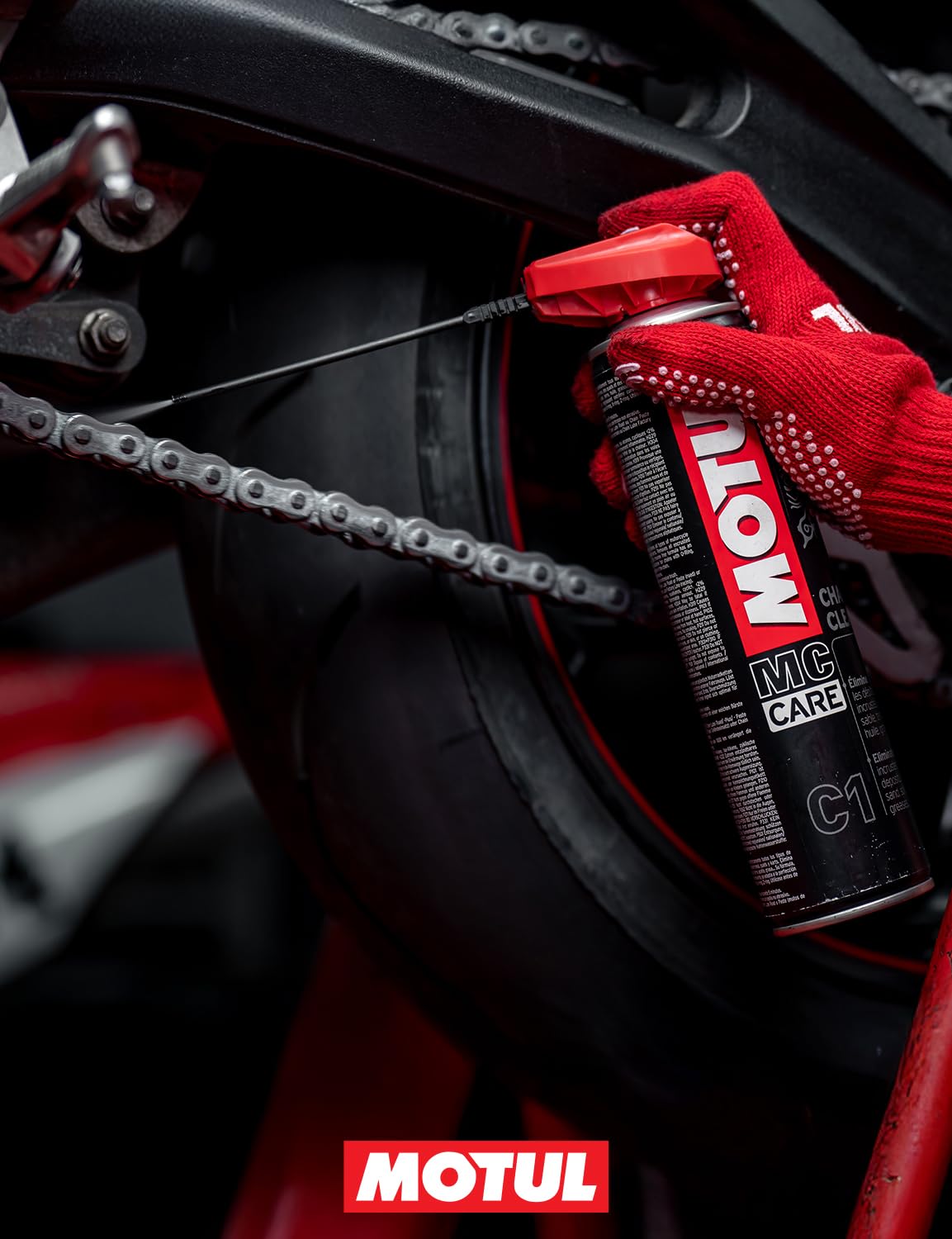 Motul - Kit d'entretien Chaîne Moto Routière de Compétition - Nettoyant MC Care Chain Clean C1 400ml + Lubrifiant MC Care Chain Lube Factory Line C4 400ml + Brosse Non Abrasive