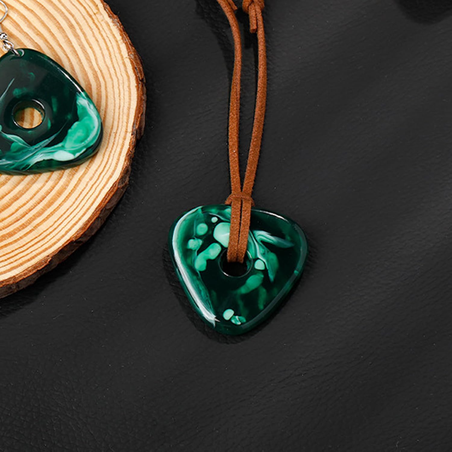 Coraline - Juego de joyas con diseño de ojo de botón, gafas y collar de piedra clave, anillo de anime, cuaderno de escritura de cuero con calcomanías, 15 piezas, Metal