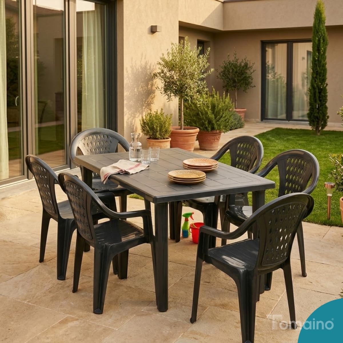 Tomaino - Mesa y sillas de jardín de plástico -Set Marshall 4 o 6 plazas – Mesa rectangular - Sillas apilables con reposabrazos para exterior de polipropileno - Terraza, balcón, bar (6, antracita)