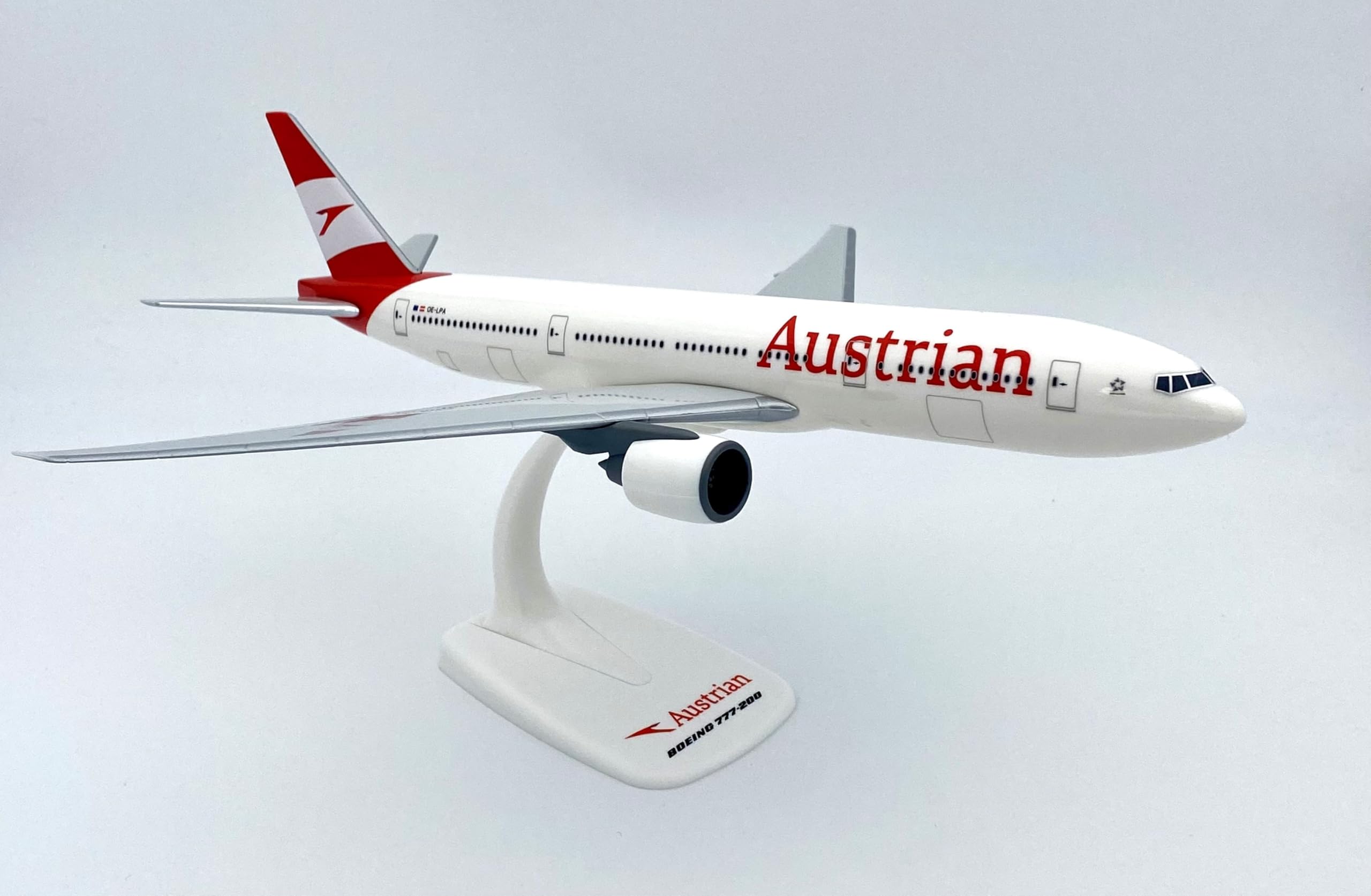 Limox Boeing 777-200 Austrian OE-LPA 1:200 model aircraft: Amazon