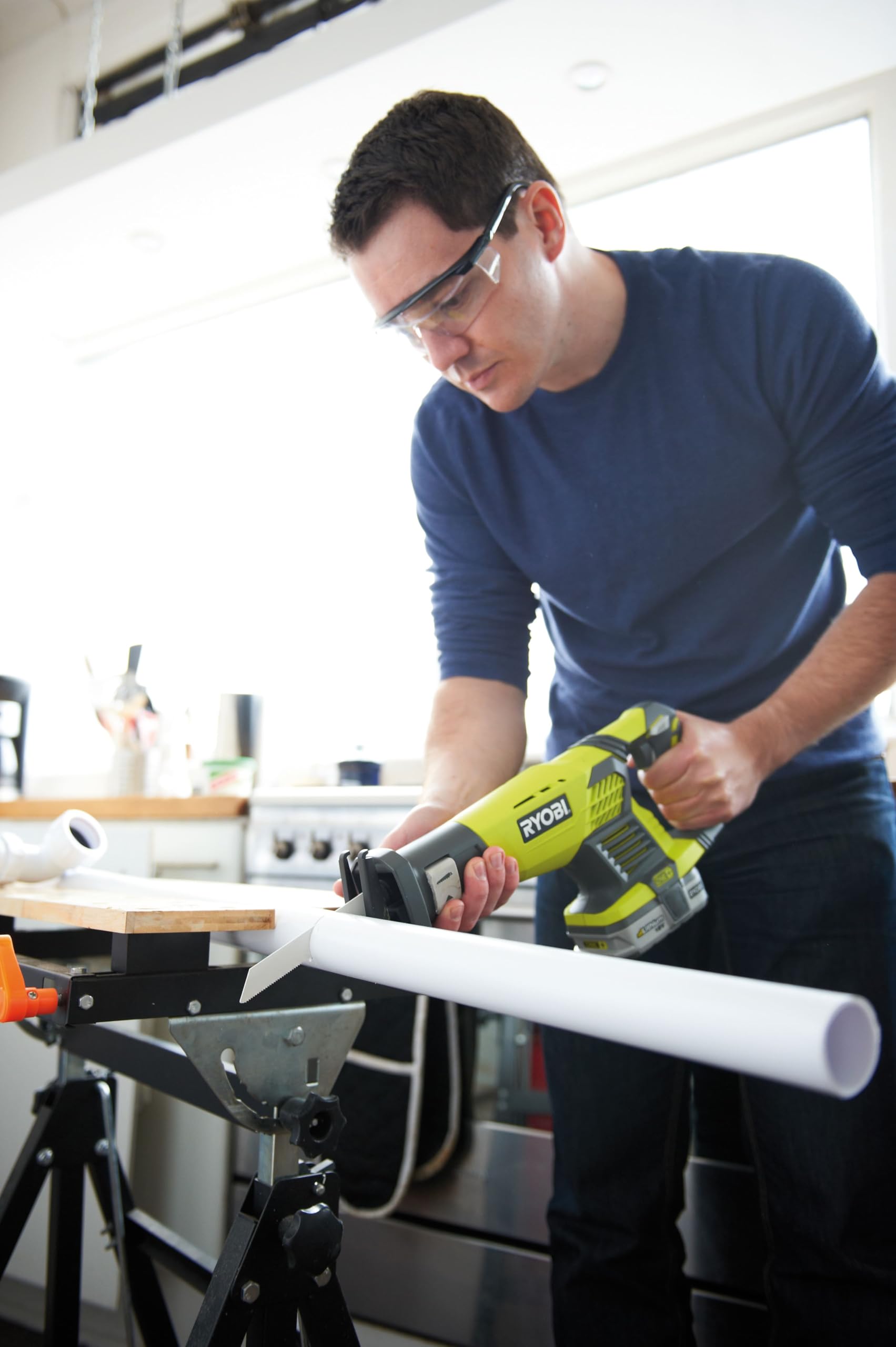 Ryobi RRS1801M Sega Dritta a Batteria 18V ONE+, Batteria non Inclusa, per Tagli di Precisione, Design Ergonomico, Velocità della Lama Regolabile