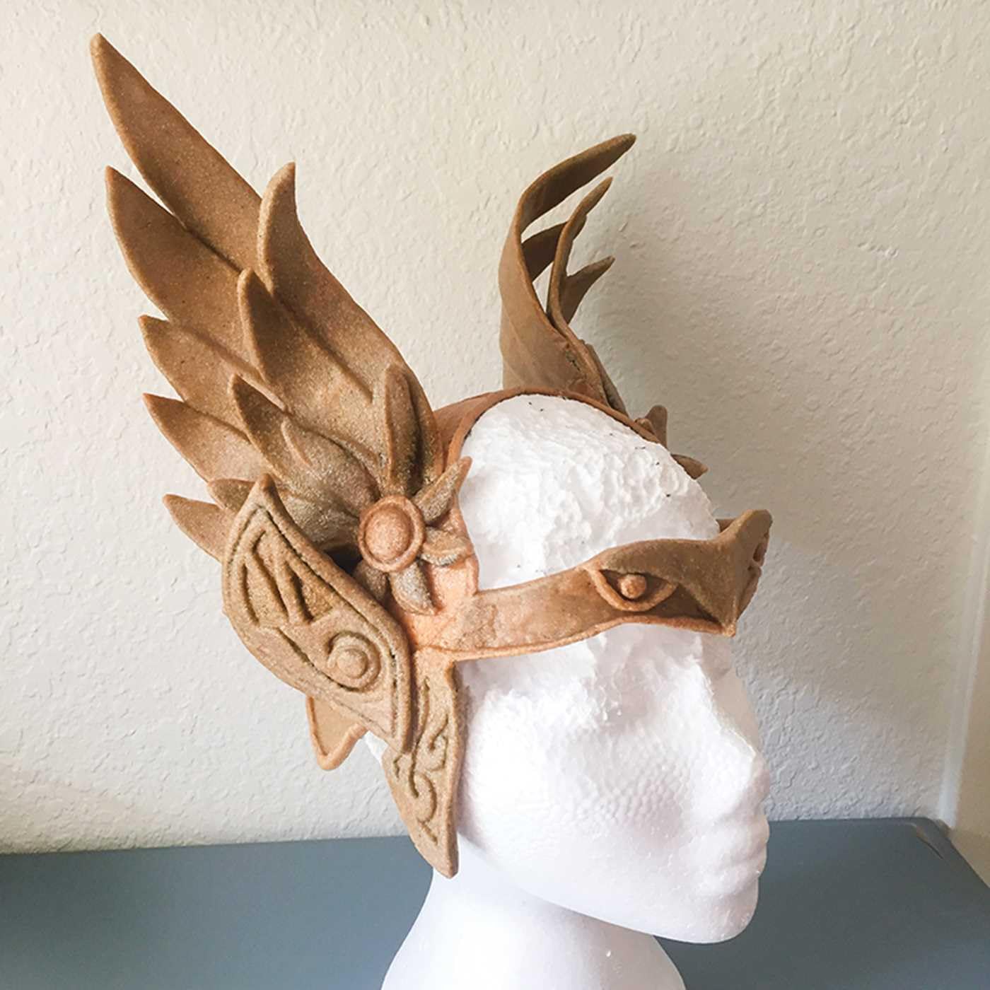 Armor Up! Thermoplastics: Cosplay Props, Armor & Accessories (Ultimate Cosplay Enc) - Image 6