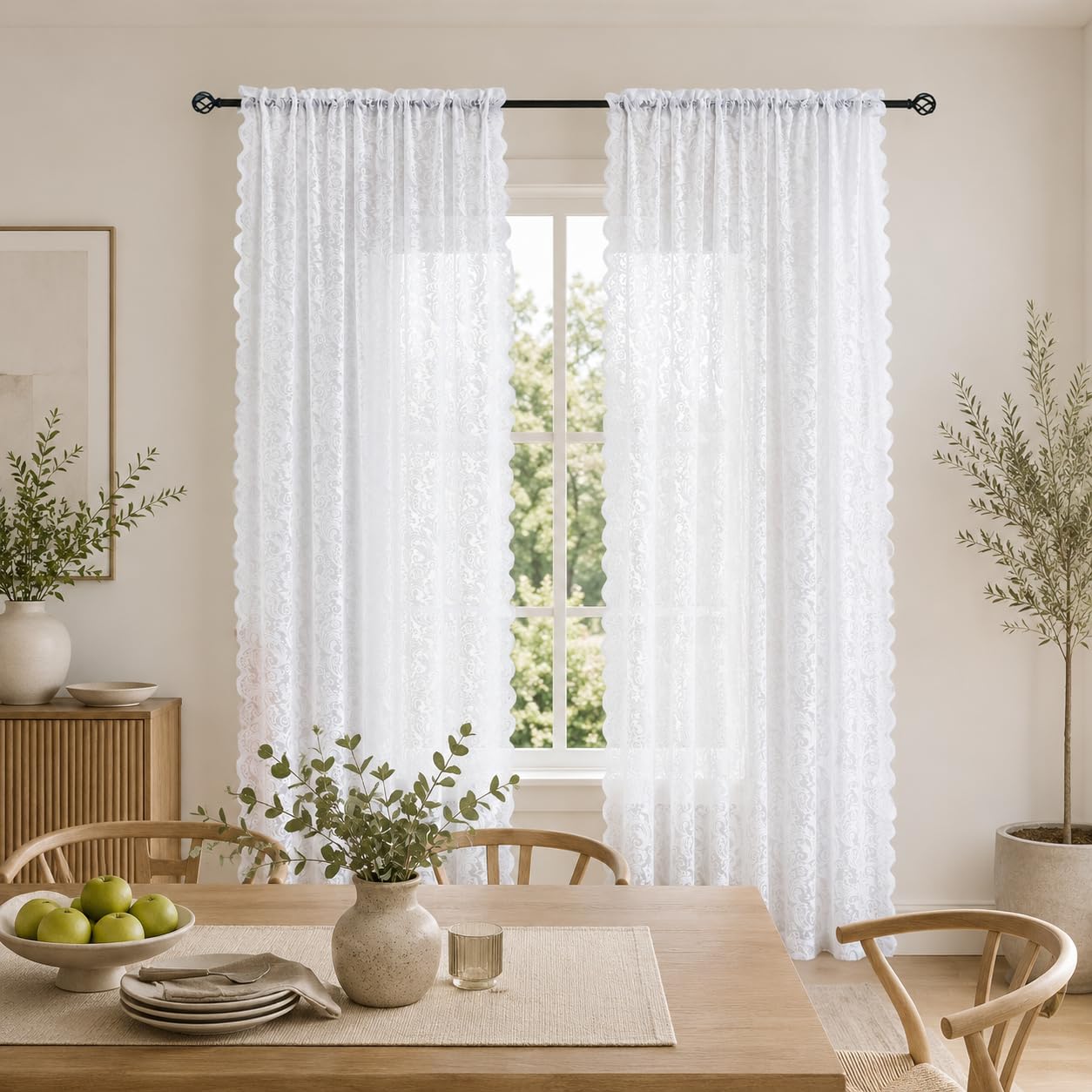 ALIGOGO Rideaux Transparents en Dentelle Blanche de 213,4 cm de Long – Rideaux Transparents en Dentelle Florale Vintage pour Salon – 2 Panneaux avec Passe-Tringle – 132 x 213,4 cm (l x L) – Blanc