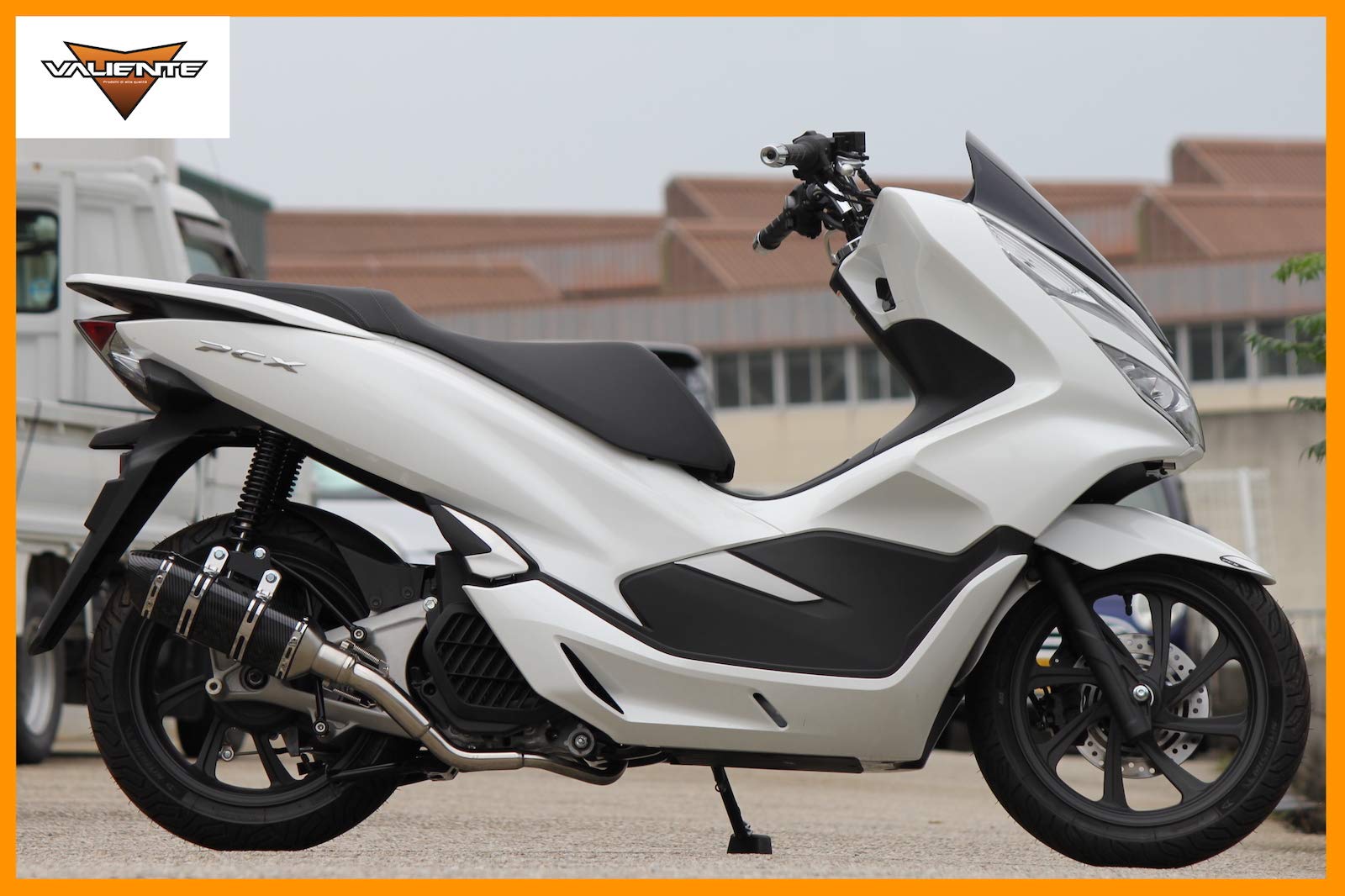 Amazon | Valiente(バリエンテ) PCX 125 JF81 PCX150 KF30 マフラー 