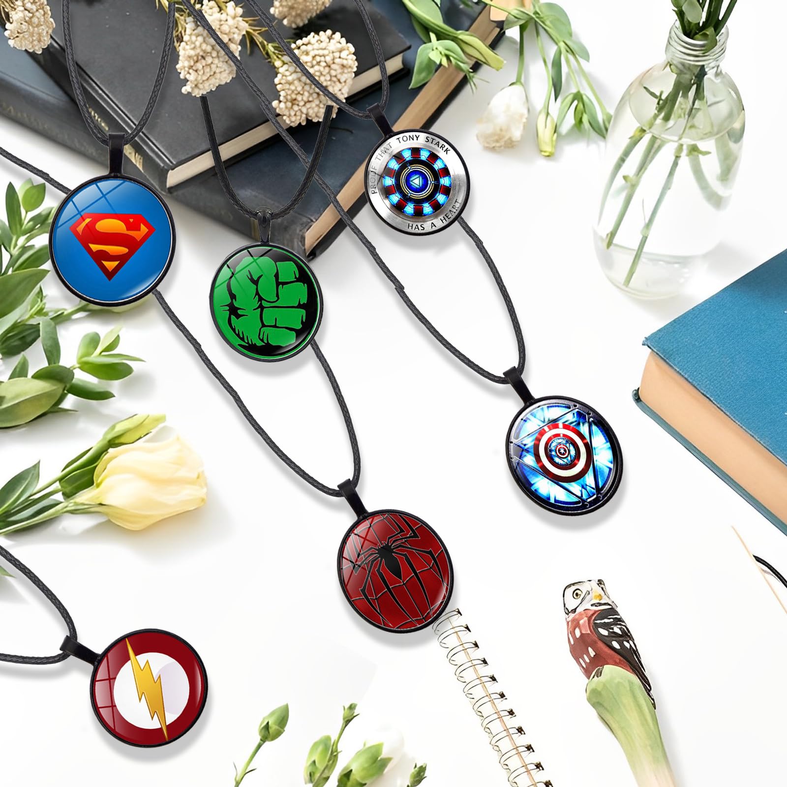 The Avengers Collana Superheroes Collares Collar con Colgante Accesorios 6pcs Anime Personaje Regalo Niños