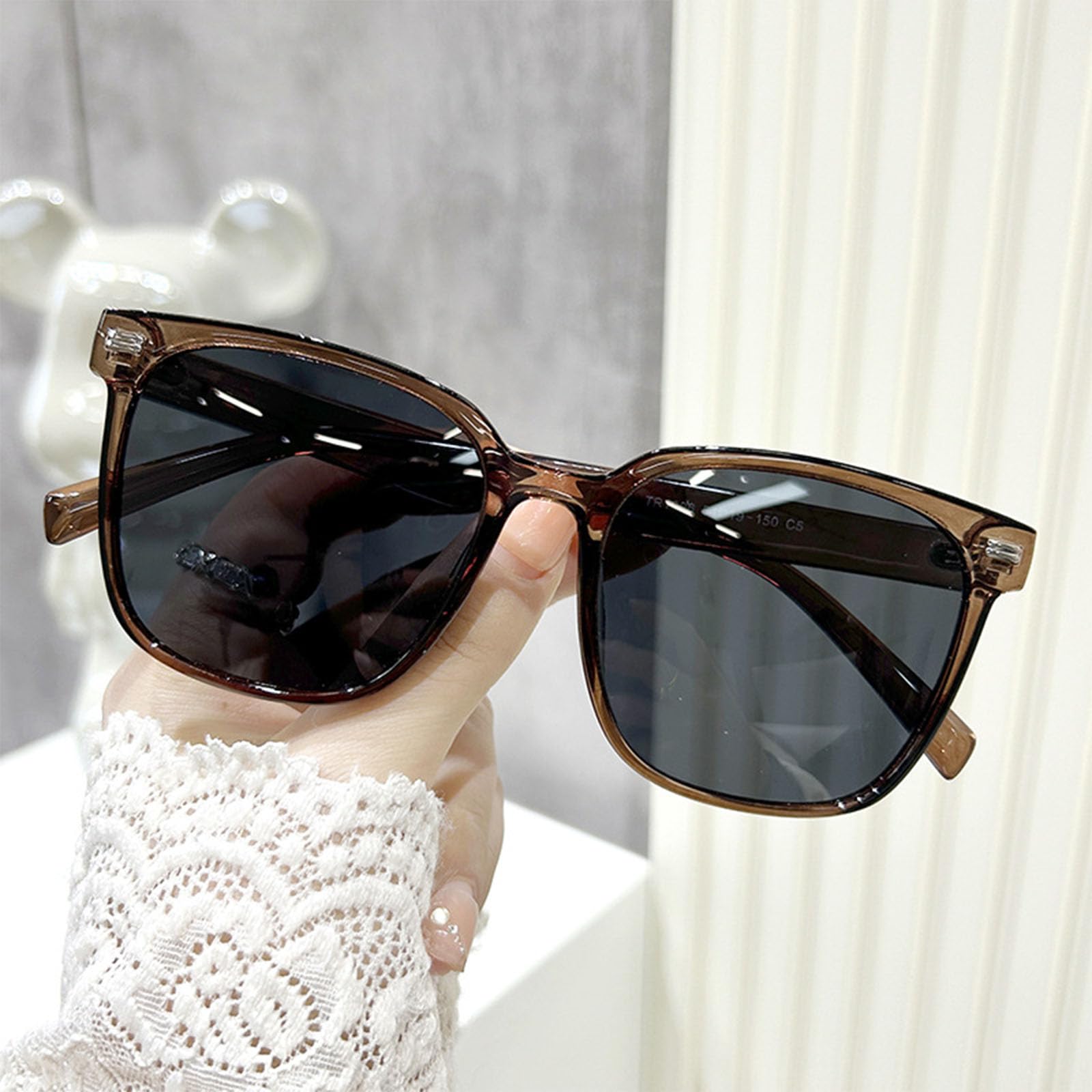 Amazon.com: Aiulolam TR90 Polarized Sunglasses Men Women  display picture 2