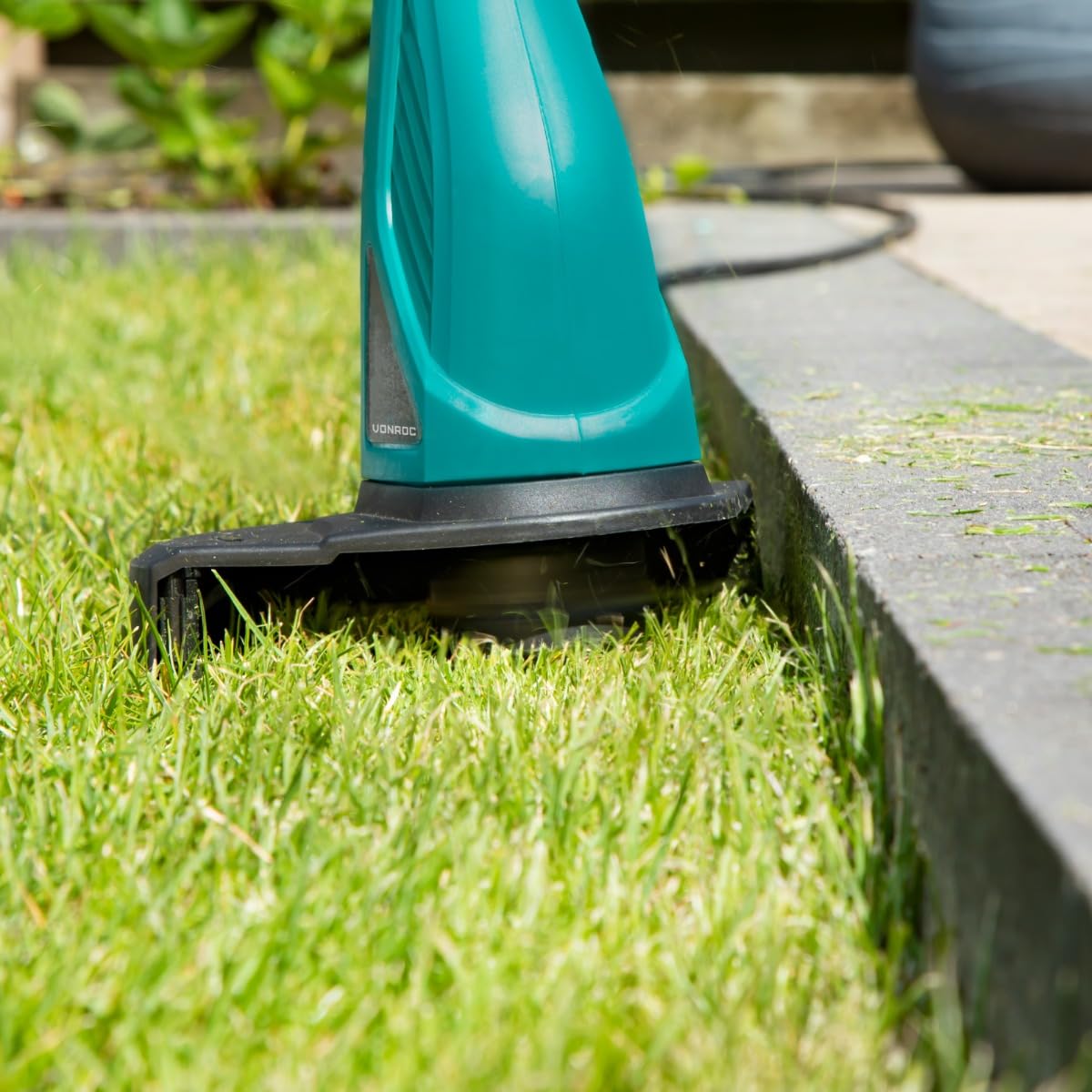 VONROC Cortabordes - 300W - Ø230mm diámetro de Corte - Sistema Tap and Go | Incluye Carrete de Hilo de 4m