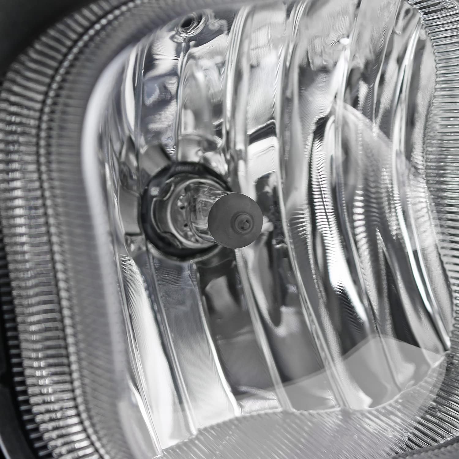 Spec-D Tuning Clear Lens Fog Lights + H10 Bulbs Included Compatible with 2011-2016 Ford F250 F350 F450 F550 Super Duty L+R Pair Assembly