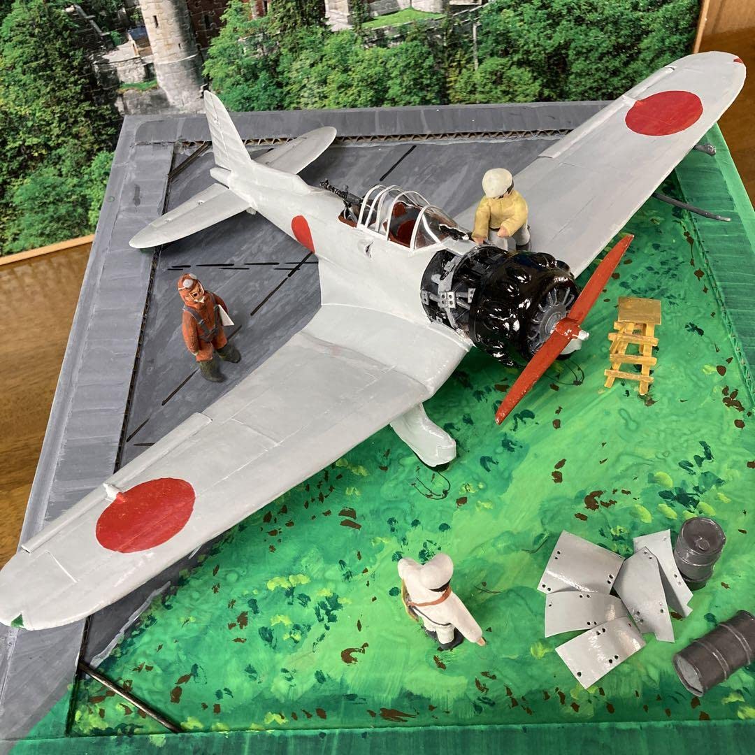 Amazon | 陸軍 中島 キ-8 複座戦闘機 ケース人形 | プラモデル 通販