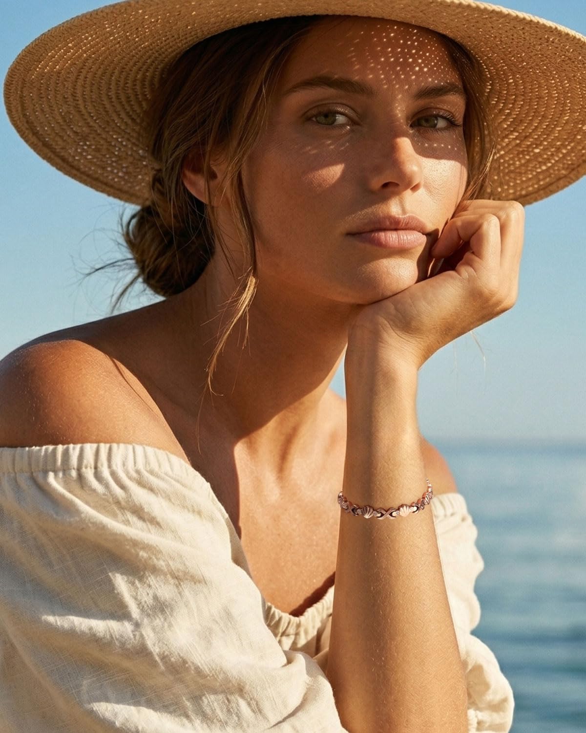 RainSo Bracelet magnétique pour femme en acier inoxydable, design coquillage avec incrustation de diamants, aimant puissant 3800 gauss, taille réglable, emballage cadeau élégant