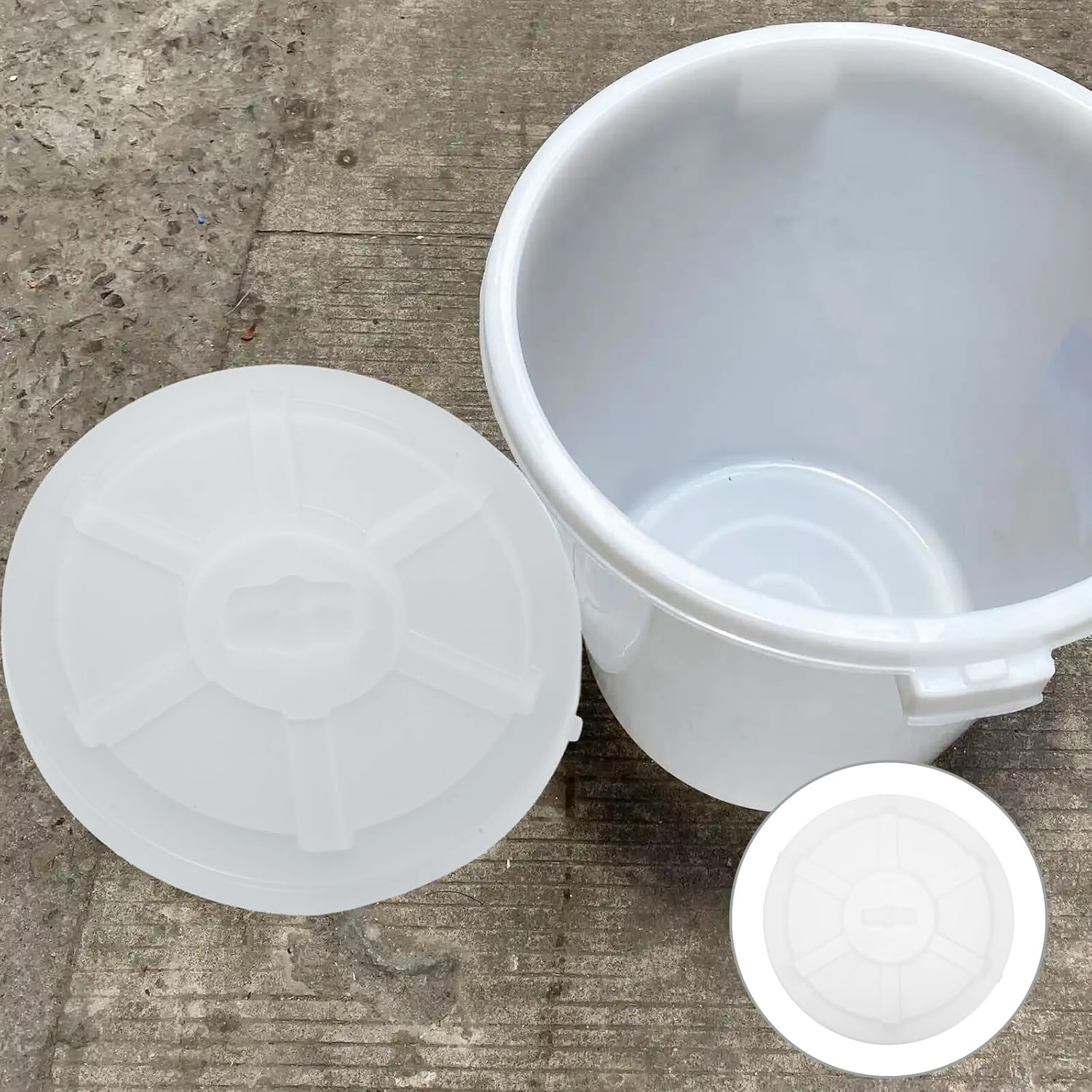 Thickened 45l Trash Can Lid White Bucket Lid Replacement Outdoor Garbage Bin Cover Water-resistant Trash Can Part for Garden and Waste Storage