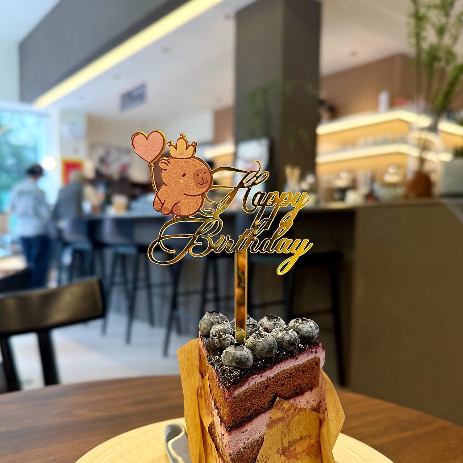 Cute Capibara Cupcakes Toppers Acrylic Cartoon Animal Birthday Cake Decoration Birthday Party Supplies For Cupcakes Ornament For Adults Party Supplies (Style2, 12x9cm)