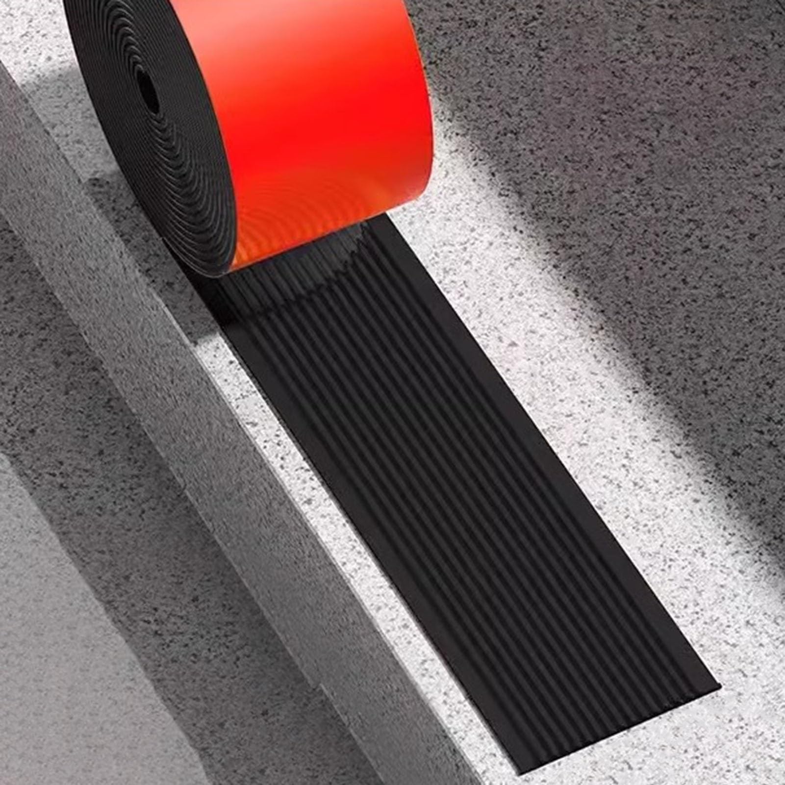 Nez de marche en vinyle étanche pour réparer un bord d'escalier