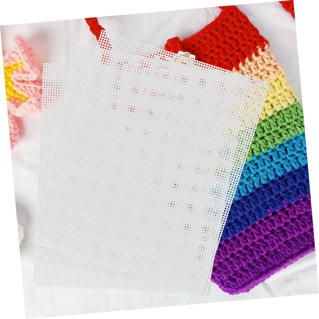 HEALSOPTHY 5pcs Plastic Mesh Canvas Sheets Embroidery Plastic Screen for DIY Bag Making Supplies