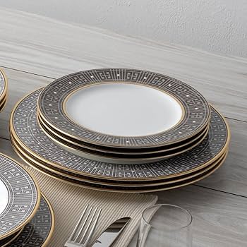 め*い様 Noritake 4人分セット シグニチャー チェーン柄　プラチナセッ め*い様 Noritake 4人分セット シグニチャー チェーン柄