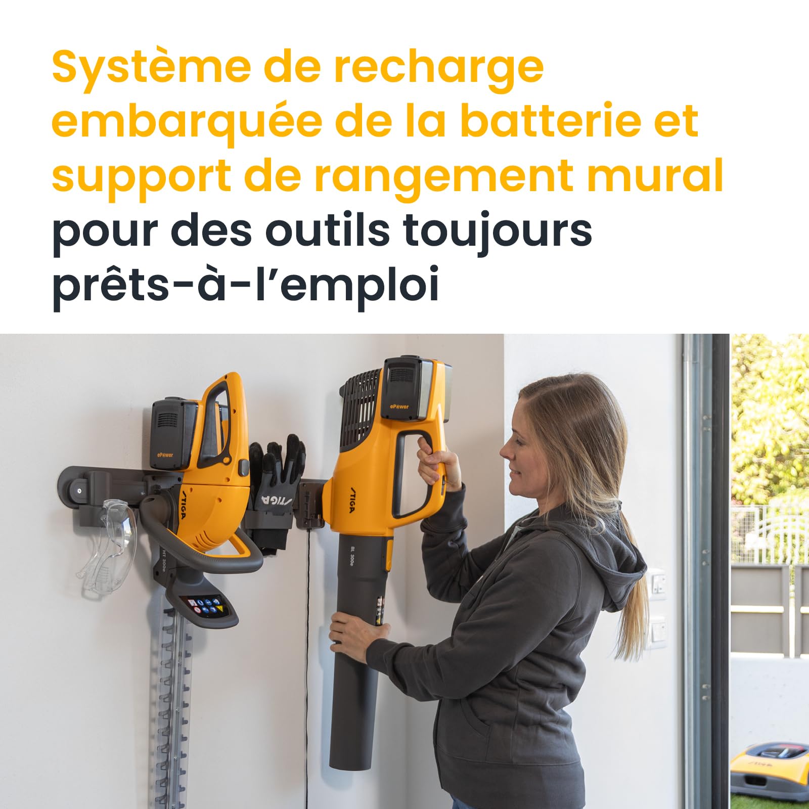 STIGA BL 300e Kit Souffleur sans Fil, 2 Batt. 20 V, 4 Ah – 42 m/s, 2 Vitesses – Autonomie 40 Min, Recharge À Bord et Support Mural