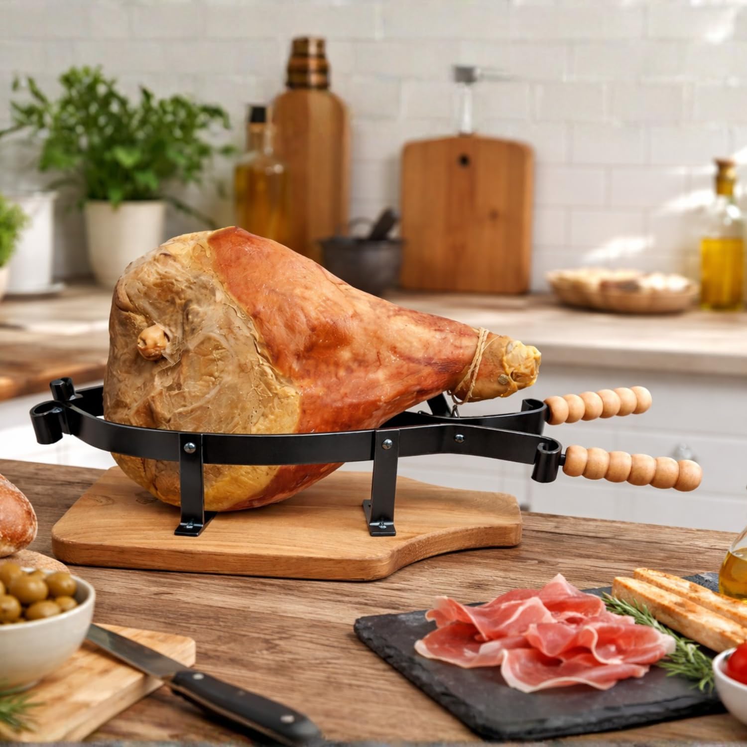 VIRSUS Porta prosciutto con Base e Manici in Legno e morsa in Ferro Verniciato, misuro 58x18 cm, fermaprosciutto per Taglio preciso a Mano a Coltello prosciutto Intero