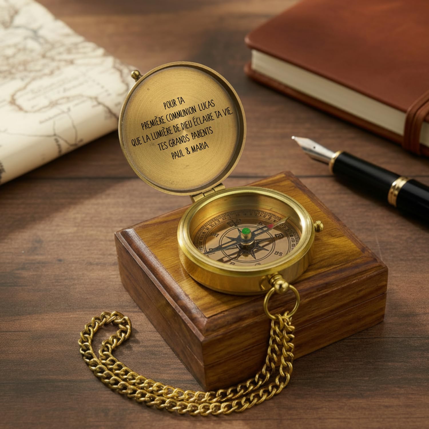 Boussole En Laiton Personnalisée Pour Communion – 9 Motifs Au Choix, Texte Gravé, Finition Poli Ou Vintage