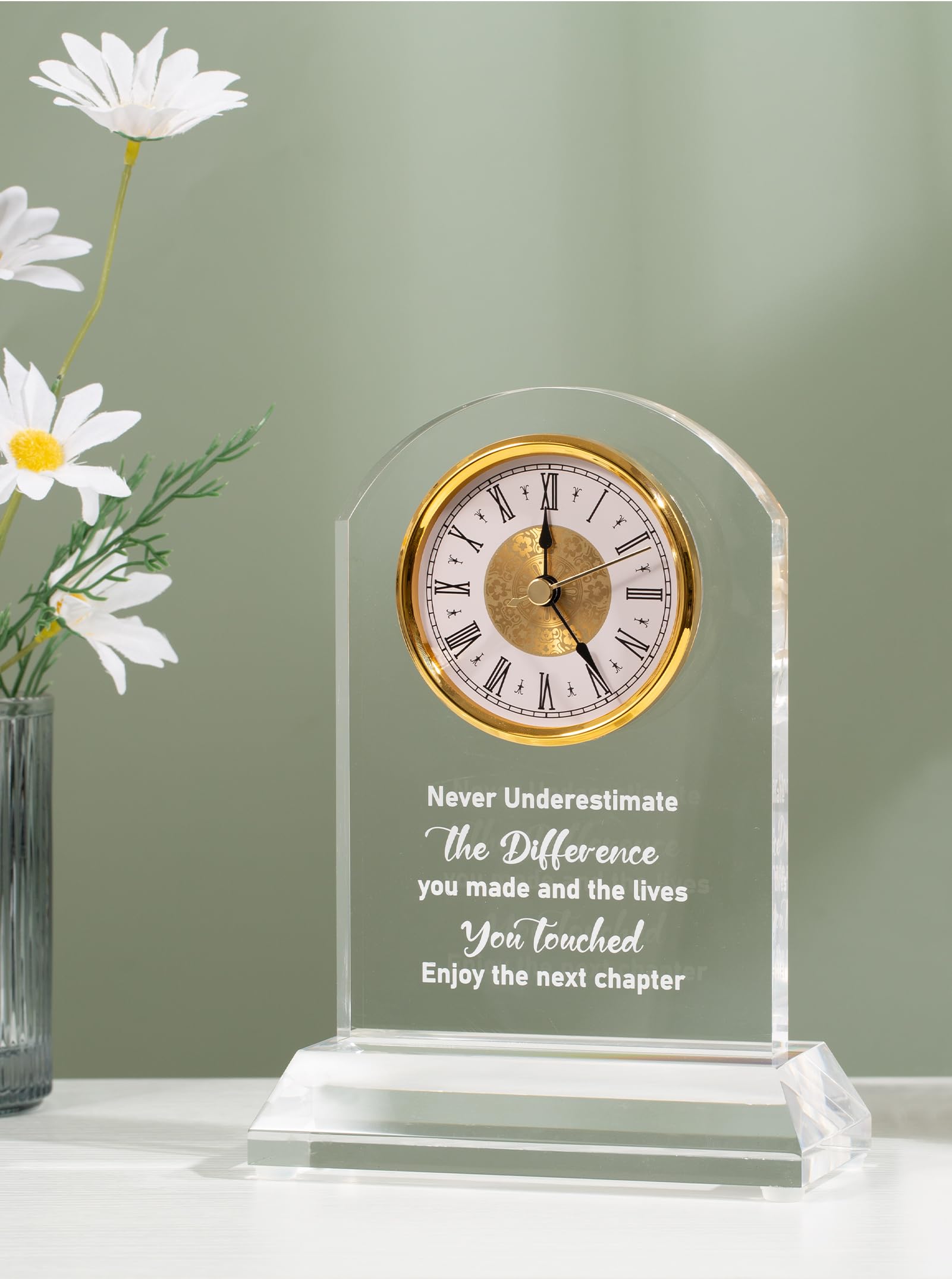 DEEWISH Regalo di pensione per donna uomo orologio da scrivania al quarzo, idea regalo da collegio per andare via regalo per lasciare congratulazioni regali in pensione per capo capo amici insegnante