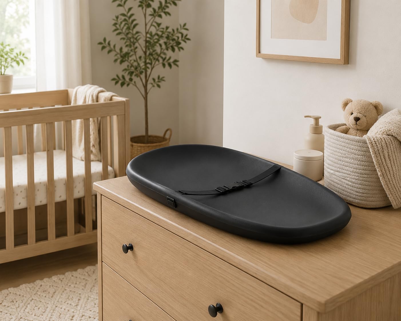 Evolur Cambiador Eva Baby en negro, suave y transpirable, ligero y portátil, se adapta a todas las mesas cambiadoras, acolchado firme impermeable