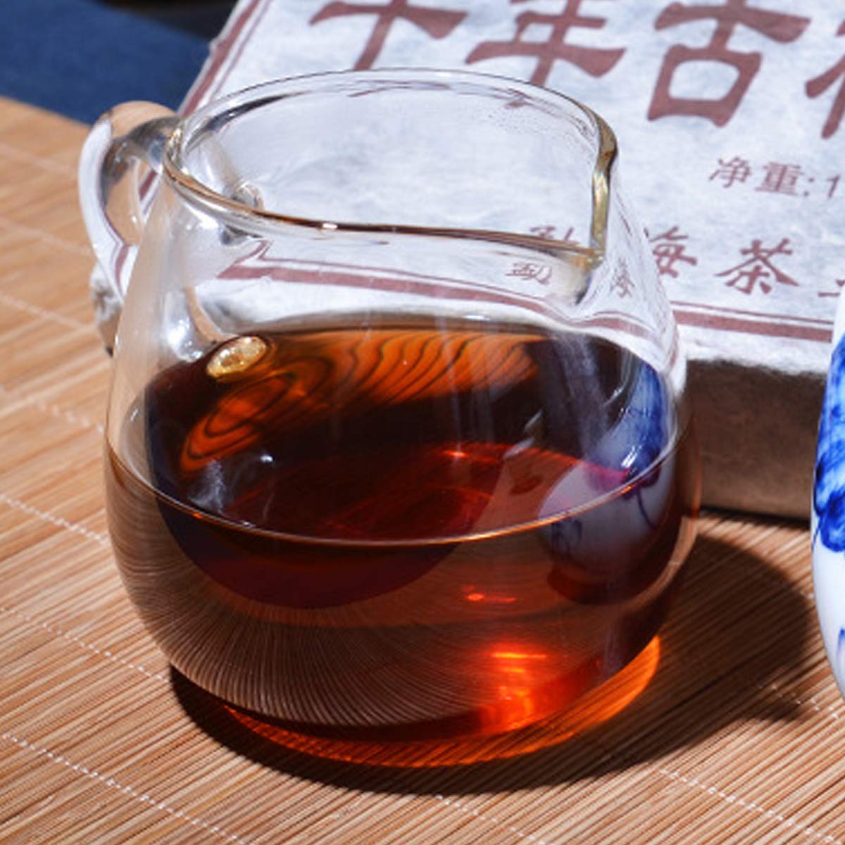 Chinesischer Pu'er Tee 1000g （2,2LB） Reifer Puer Tee Schwarzer Tee Yunnan Tausend Jahre alter Baum wilder Tee Pu'er Tee Gekochter Tee Alte Bäume Pu erh Tee Gesundheitswesen Pu er Tee