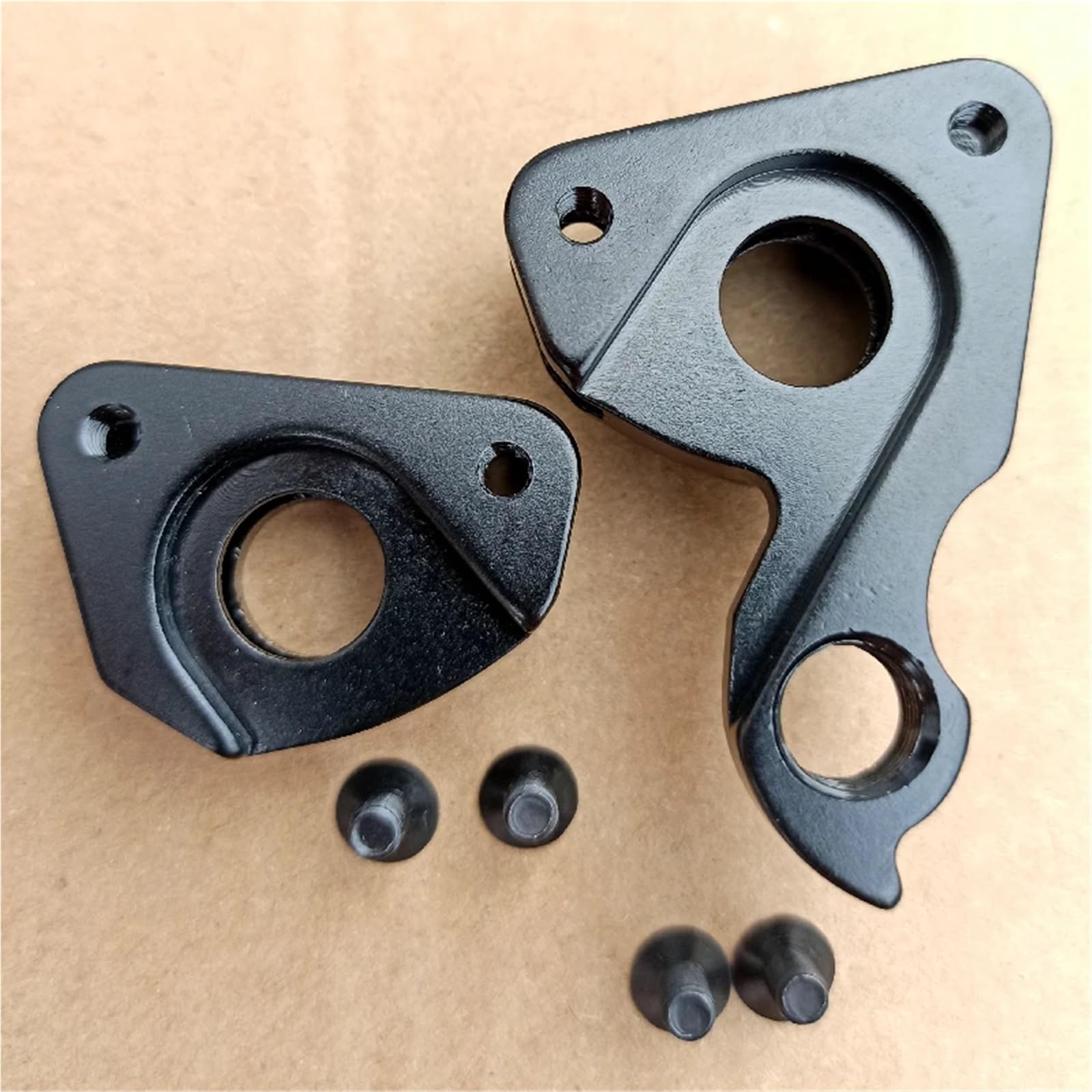 Lot de 2 Pattes de dérailleur arrière en Carbone for vélo de Montagne, for modèles M/O/T/I/O/NT/I/D/E/A/C/EC/o/l/u/e/r P/o/i/s/i/o/n W/K/YG/e/o/m/e/t/r/IC G/r/a/v/e/l