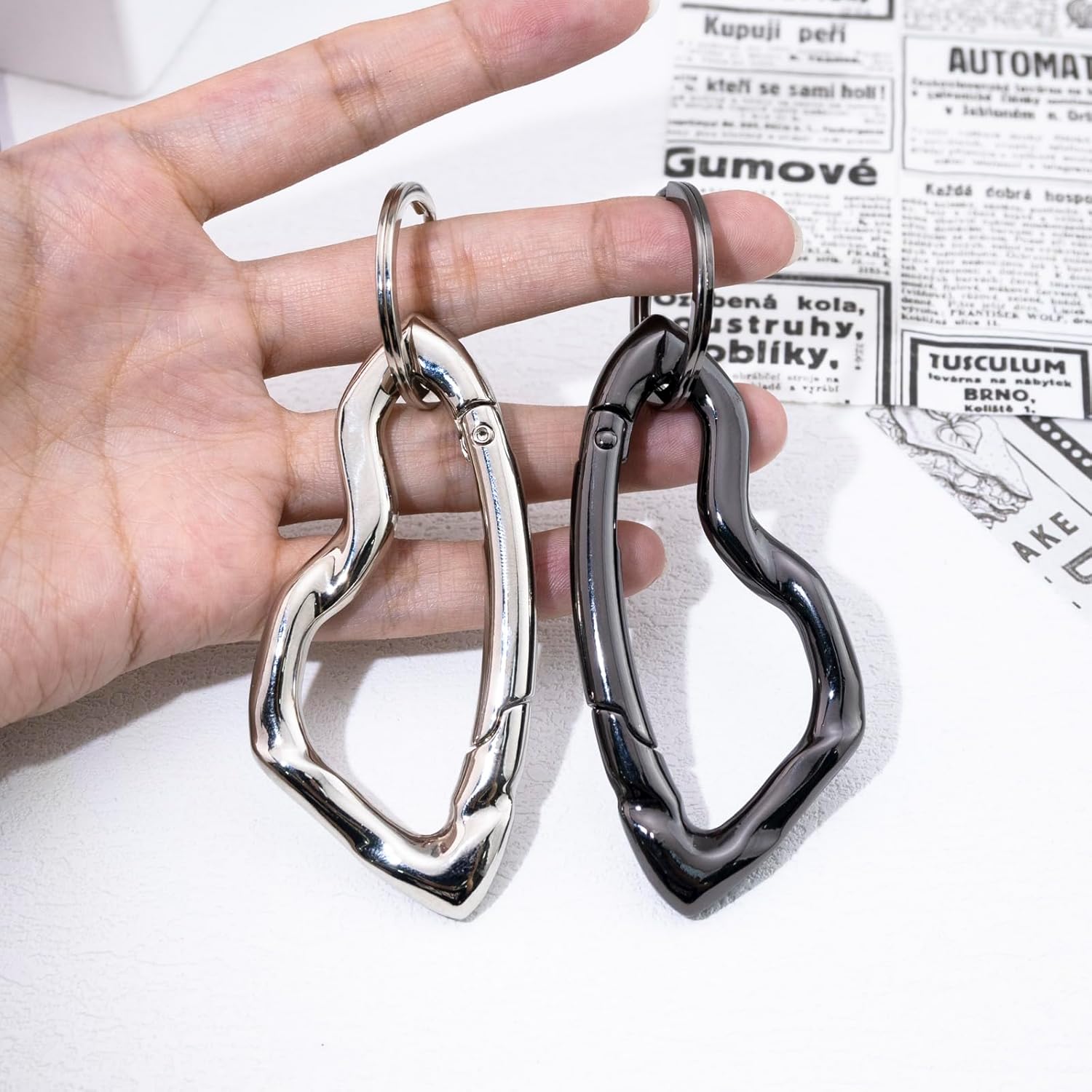 Cute Carabiner Keychain for Women Men Cool Durable Alloy Key Ring Clip for Backpacks Key Holder Y2K Accessories - Image 3