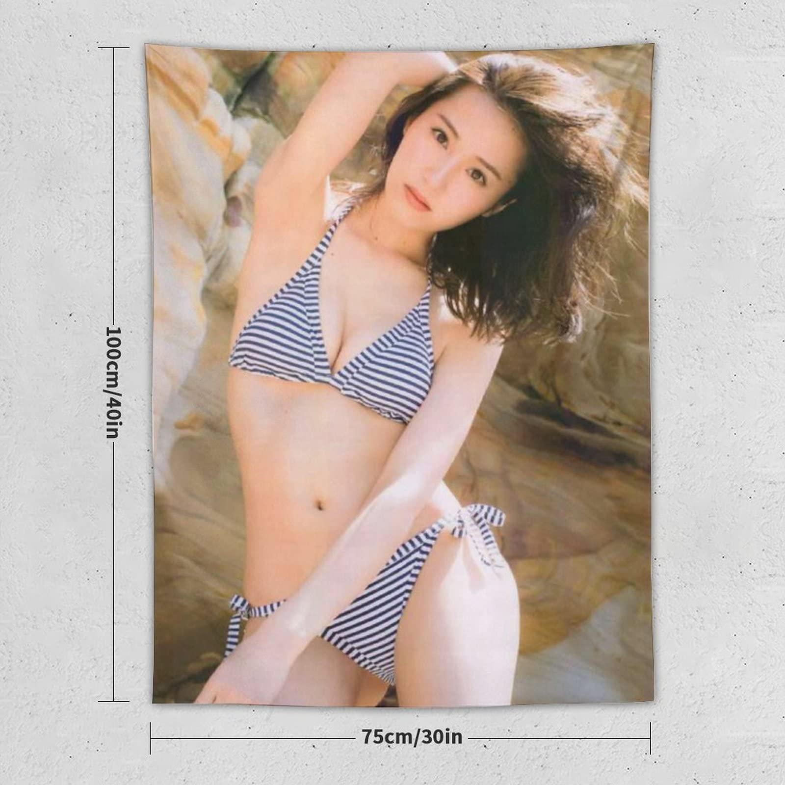 Amazon.co.jp: 乃木坂46衛藤美彩水着セクシー写真アートパネルポスター