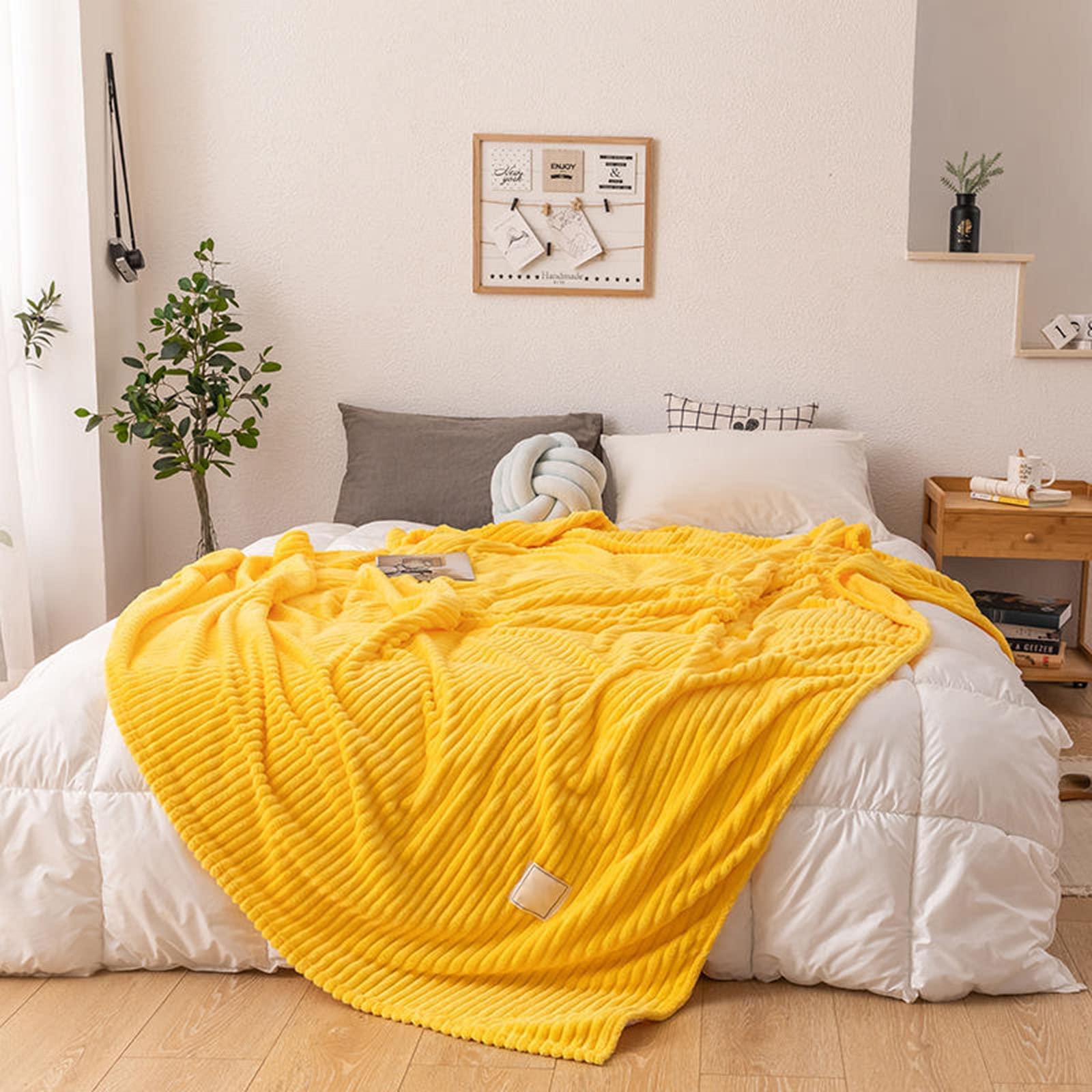 Furunion Blanket Lightweight Warm Throw Blankets for Home Bed Sofa All  Seasons Soft Breathable Milk Fuzzy Quilt (Yellow,200 x 230cm/79 x 91in) :  Amazon.co.uk: Home u0026 Kitchen