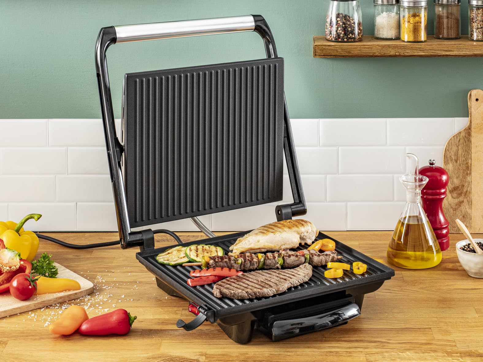 Tefal GC241D12 Grill carne e panini multifunzione, 2000 Watt da riporre in verticale, Nero/Argento