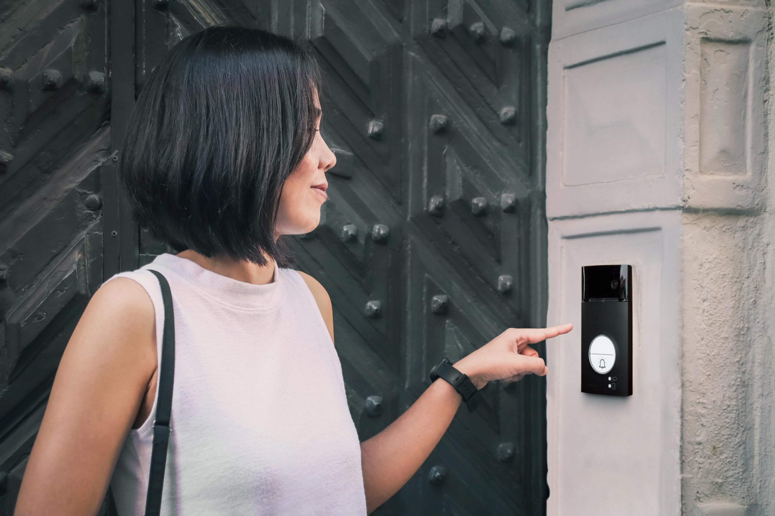 Bticino Interphone vidéo Interne connecté et Lieu extérieur, kit Classe 300EOS avec Netatmo, Installation Facile, Compatible avec Alexa